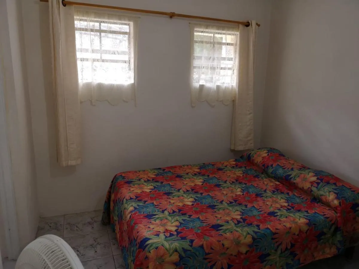 Ventnor House Apartments ブリッジタウン